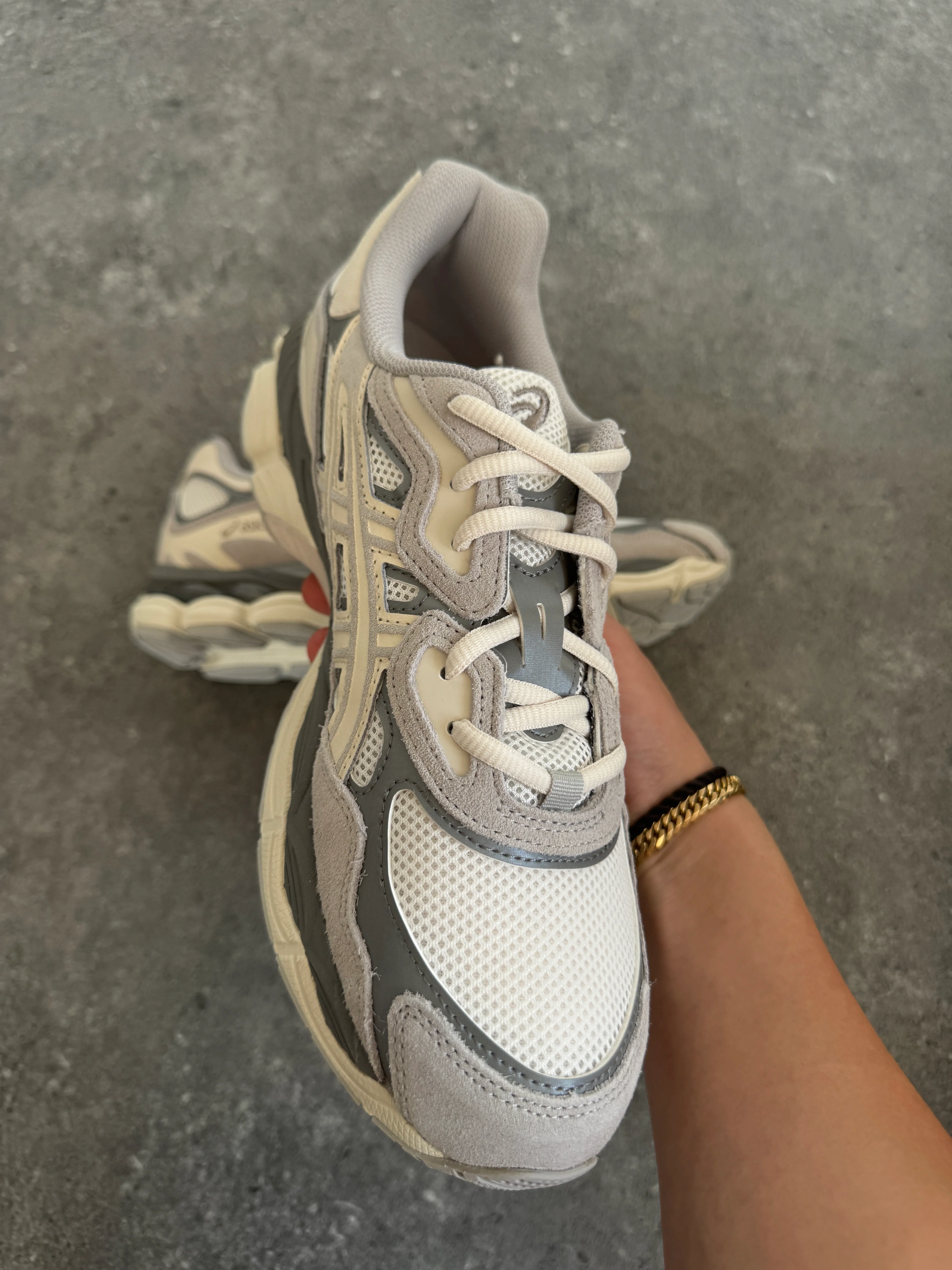 ASICS Gel-NYC Oyster Grey - Image 5